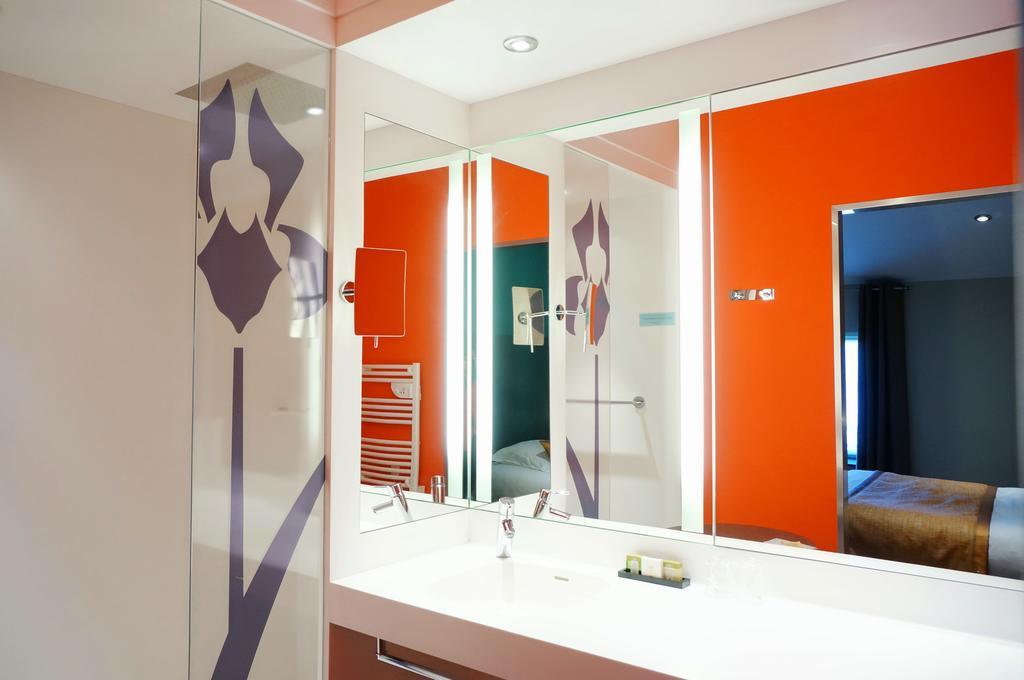 Hotel Logis De Bourgogne -