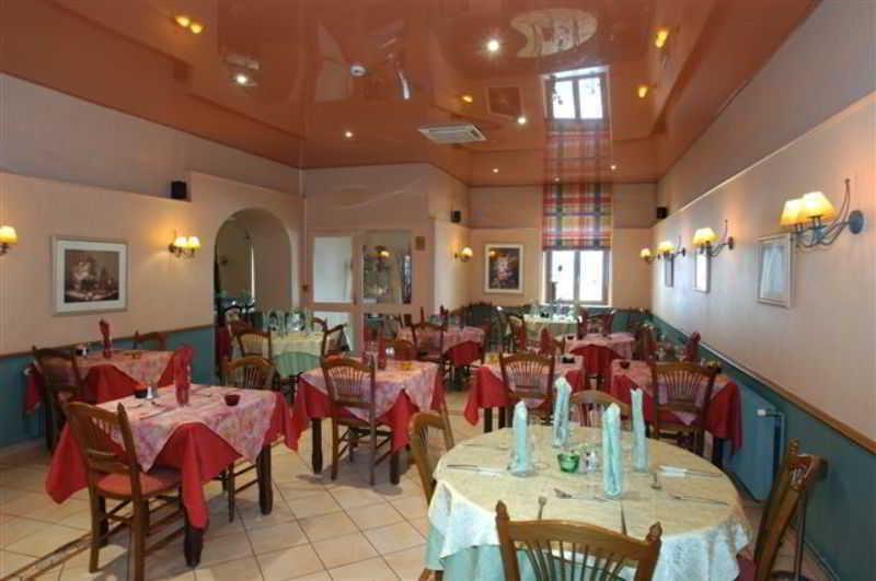 Hotel Logis De Bourgogne -